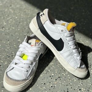 Nike Blazer Low White Black Yellow DA6364-101 Low Top Athletic Sneakers